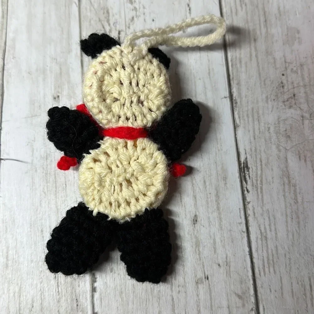Hand Crafted Crocheted Santa Mrs. Claus‎ and Bear Ornament